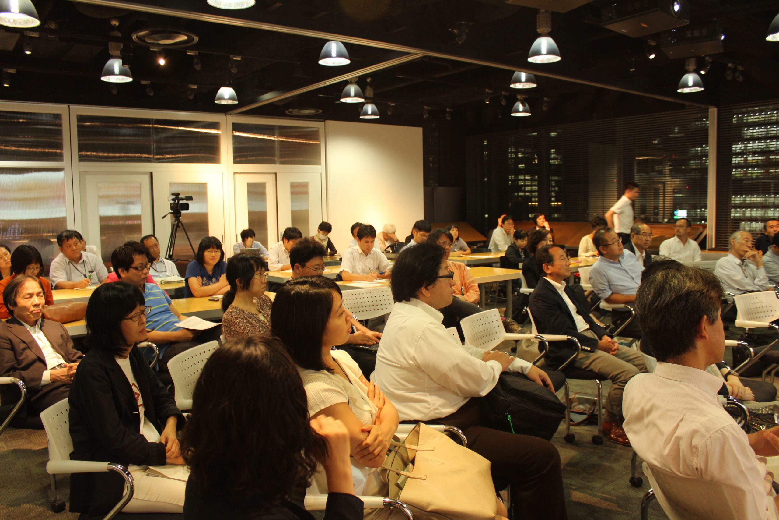9月11日開催サイエンストークス・バー with 岸輝雄氏～日本の科学技術政策の課題（3）参加者からのQ&A